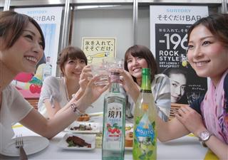 サントリー、「そそぐだけＢＡＲ」を六本木に開店　プロモーションで４日間限定