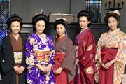 「花子とアン」に出演する（左から）浅田美代子、仲間由紀恵、吉高由里子、ともさかりえ、高梨臨