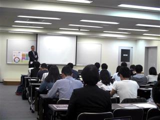 埼玉縣信用金庫浦和支店で開かれたキックオフミーティング=6月14日さいたま市浦和区 埼玉縣信用金庫浦和支店で開かれたキックオフミーティング=6月14日さいたま市浦和区