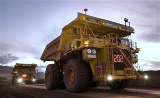 コマツが鉱山向けに開発した無人ダンプ。自動車に先駆けて2008年から納めている コマツが鉱山向けに開発した無人ダンプ。自動車に先駆けて2008年から納めている