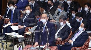 内閣支持率5割超、ワクチンへの期待が押し上げ　「接種する」約7割