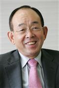 槍田松瑩氏