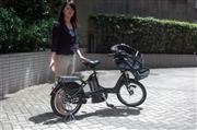 低重心の電動アシスト自転車「ＰＡＳＫｉｓｓｍｉｎｉ（パスキスミニ）」
