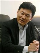 会見する三木谷浩史新経済連盟代表理事＝９日、東京都内