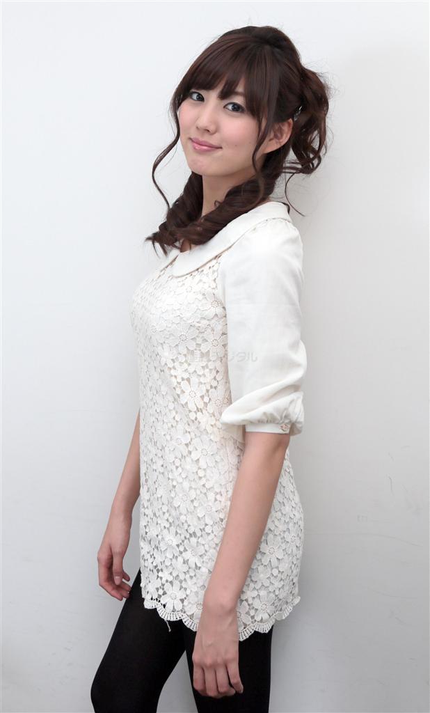 ２０１３年東レ水着キャンペーンガールの岩崎名美さん（山田哲司撮影）