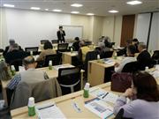 相続、贈与が身近な問題になり、多くのシニアが金融機関の税制改正セミナーに集まる＝３月、大阪市中央区の三井住友信託銀行大阪本店営業部（石川有紀撮影）