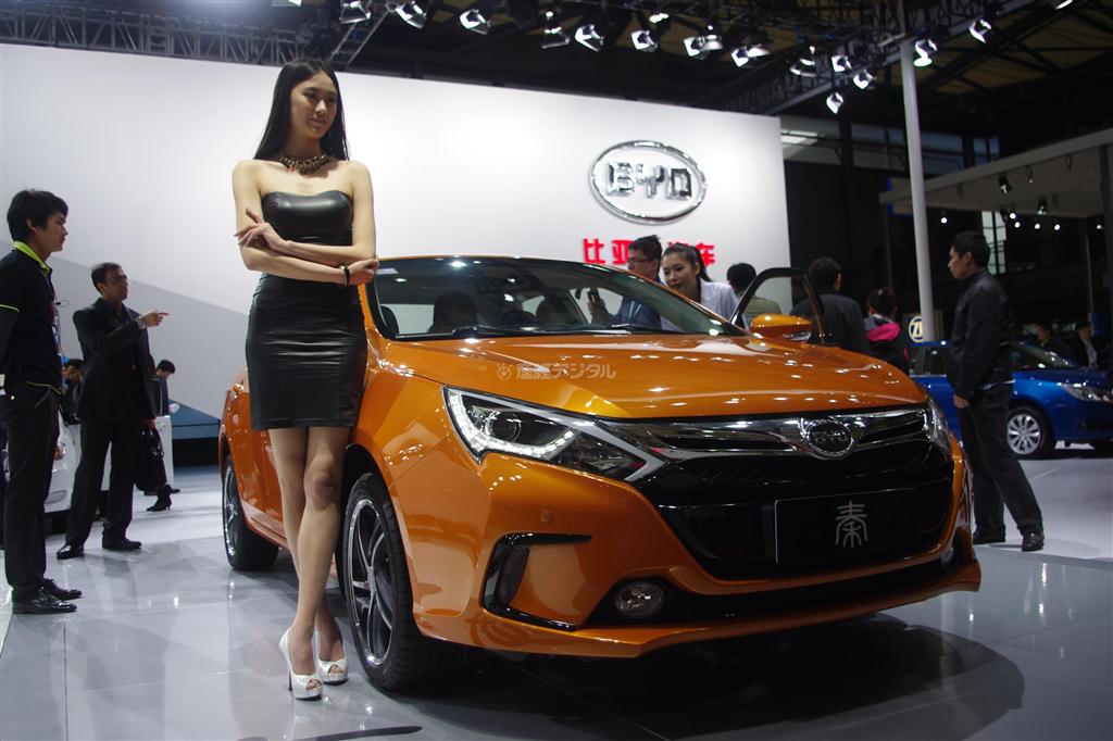 中国自動車・電池大手の比亜迪（ＢＹＤ）のブース