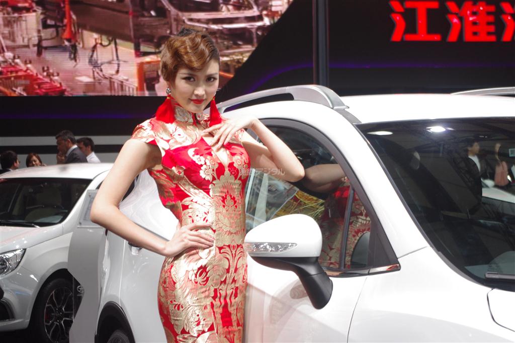 中国の自動車メーカー、 安徽江淮汽車のブース