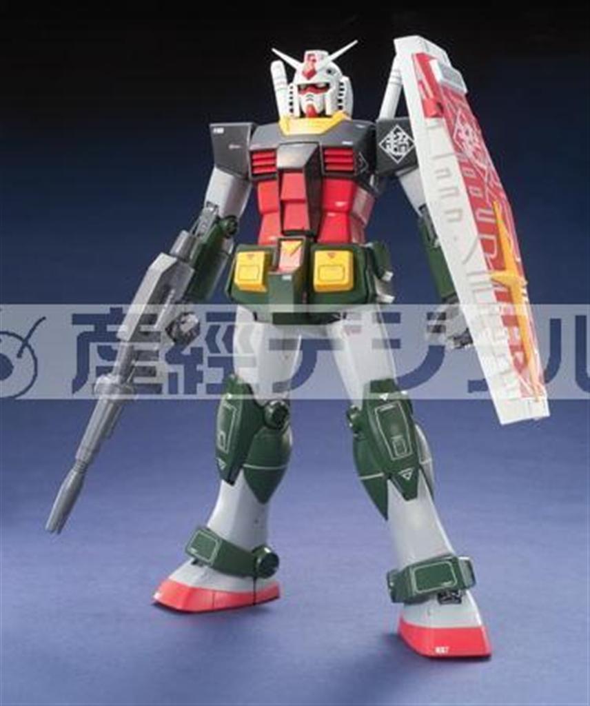 「超・大河原邦男展」の会場限定で発売されているガンダムのプラモデル＝（ｃ）創通・サンライズ