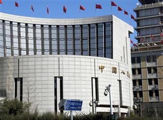 中国スワップ市場　弱気観測　長短金利レート逆転、信頼感悪化