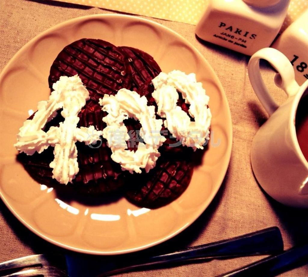 【Campus新聞】学生団体「Ｅｓｓｅｎｓ」（エッセンス）では、フリーペーパーやチラシ、フェイスブックなどのデザインは、すべて美術大学で学ぶ現役学生デザイナーがメンバーとして参加し、手掛けている。