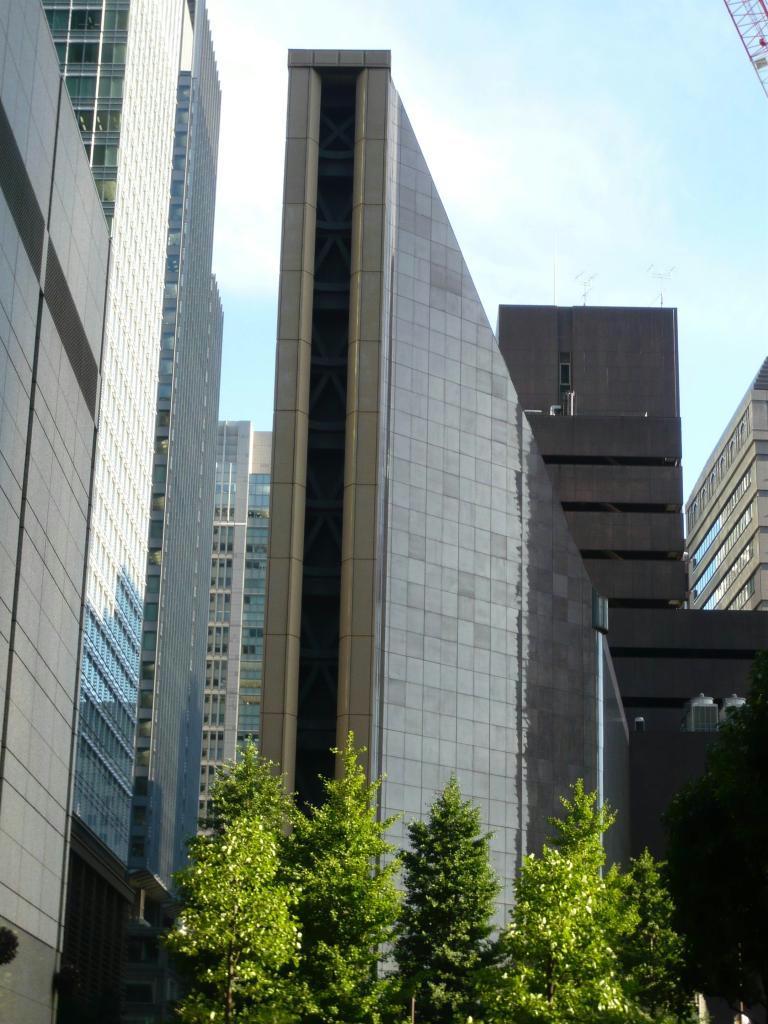 新みずほ銀行本店となる現みずほコーポレート銀行ビル＝東京・丸の内