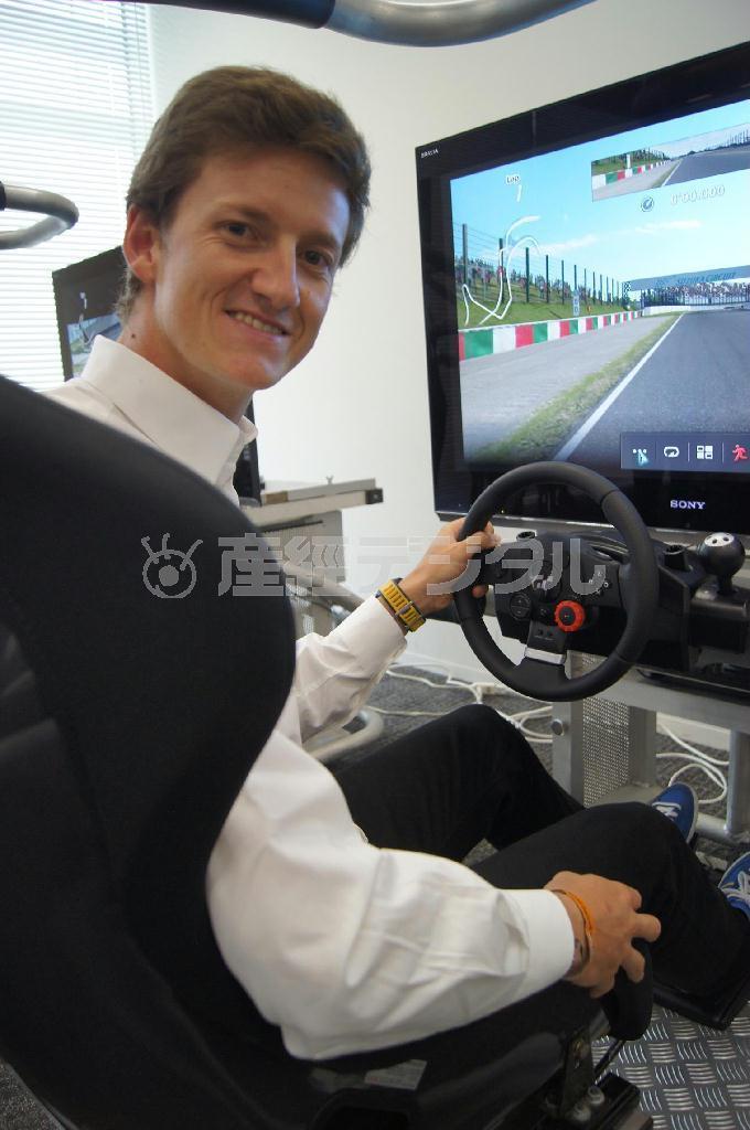 日産自動車のレーシングドライバー、ルーカス・オルドネス氏＝１７日、横浜市西区