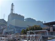 関西電力の相生火力発電所。大半の原発が停止する中、高稼働が続く
