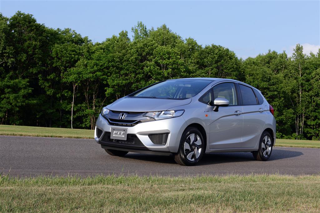 ホンダの新型「フィット」。燃費性能はリッター３６．４キロと世界最高を実現（ホンダ提供）
