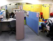 東京都渋谷区の「マザーズハローワーク東京」。子供が遊べるスペースもある