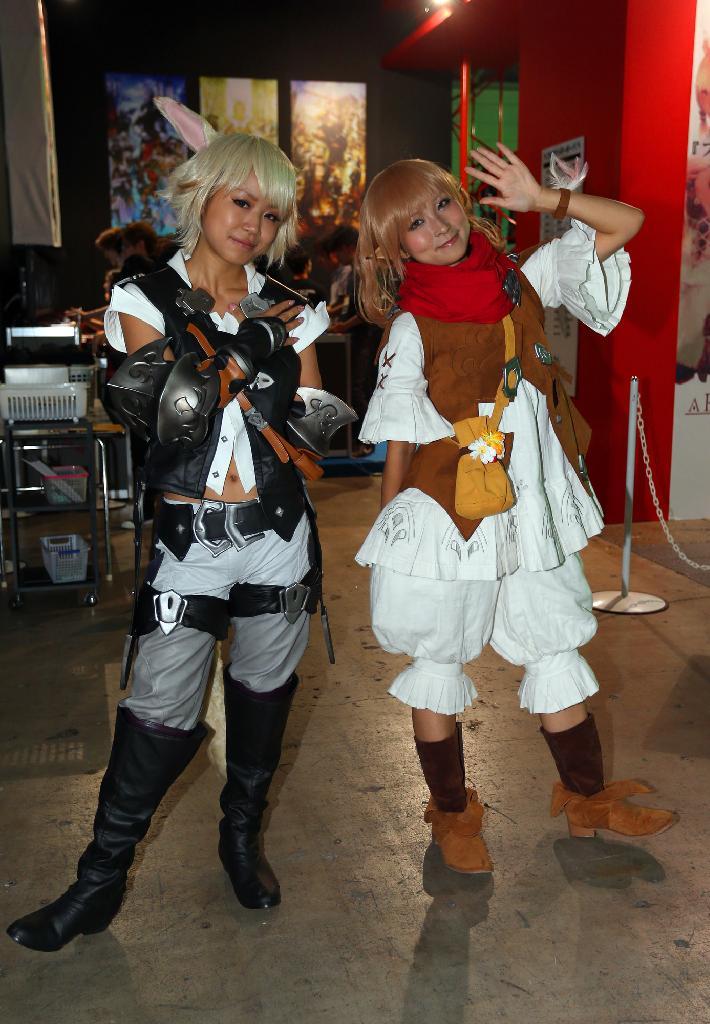 東京ゲームショウ２０１３。週末コンテンツ「コンパニオン特集」ファイナルファンタジーＸＩＶの女性＝１９日、千葉市の幕張メッセ（小野淳一撮影）