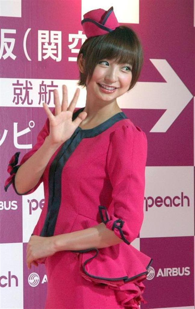 ピーチ・アビエーションの「公式ＣＡ」となった元ＡＫＢ４８の篠田麻里子さん＝９月２８日、東京都渋谷区