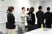 ホスピタリティ＆グローイング・ジャパンが行っているサービス業向けの研修風景（同社提供）
