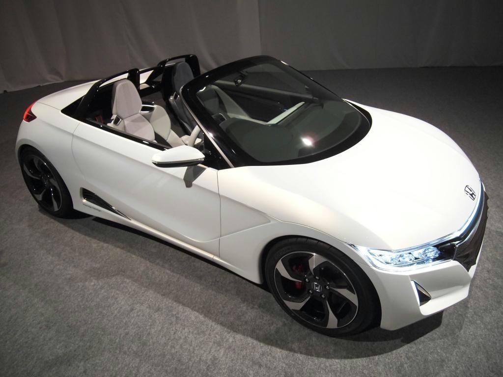 ホンダが東京モーターショーに出展する軽スポーツカー「Ｓ６６０」の試作車