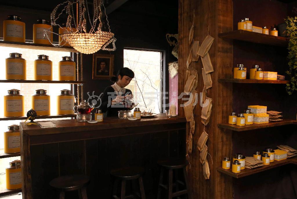 Ｈ．Ｐ．ＤＥＣＯでは紅茶の販売も＝東京都渋谷区（宮崎裕士撮影）