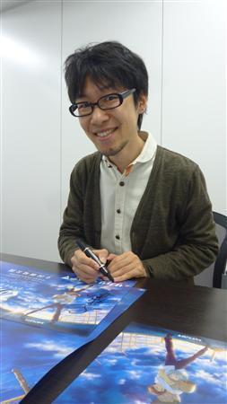 「少年がサカサマの少女をどう理解していくのか、じっくりと見てほしい」と語る吉浦康裕監督（高橋天地撮影）