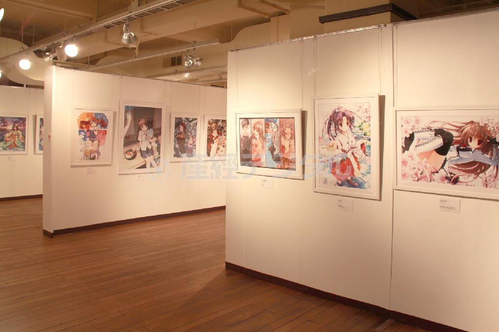 いつ、どこで、だれが…と考えながら見ると、作品世界の温度や匂いが伝わってくる＝１１月８日、京都府京都市中京区・京都国際マンガミュージアム（提供写真）