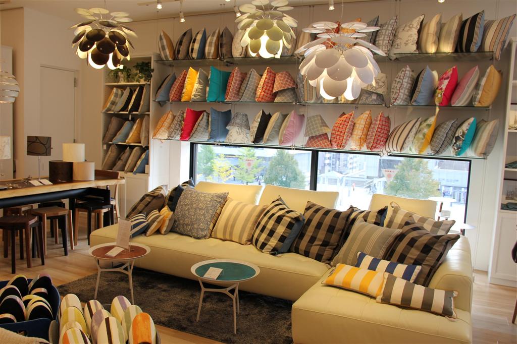 ファブリックのバリエーションが豊富。クッションやカーテン、ファブリックベッドなどをおそろいにできる