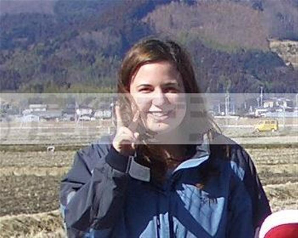 幼稚園で行われたクリスマス会でほほ笑むテーラー・アンダーソンさん。東日本大震災の当日、万石浦（まんごくうら）小学校で児童たちを保護者に引き渡した後、襲ってきた大津波の犠牲となった＝２０１０年１２月、宮城県石巻市（提供写真）