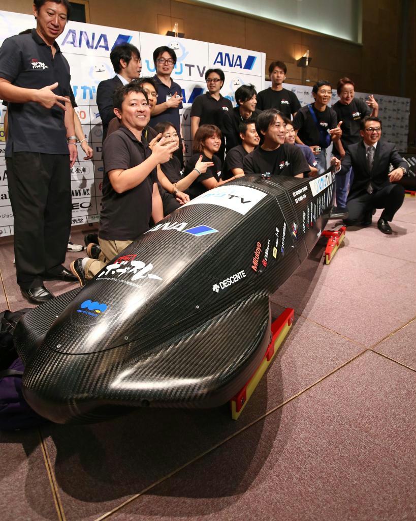 下町ボブスレーの２号機＝大田区南蒲田（大里直也撮影）