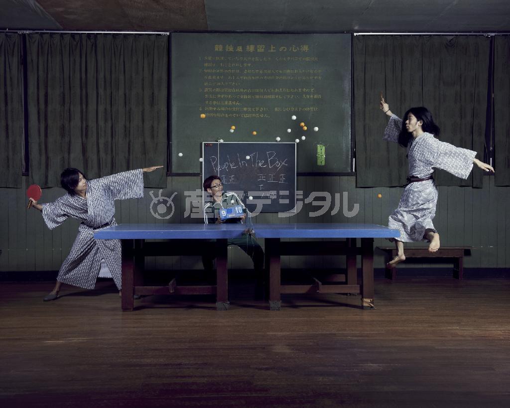 ２００３年に福岡県北九州市で結成された３人組ポストロックバンド、Ｐｅｏｐｌｅ＿Ｉｎ＿Ｔｈｅ＿Ｂｏｘ（提供写真）