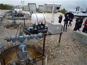 シェールガスが噴出する井戸＝１０月下旬、米ウエストバージニア州（内山智彦撮影）