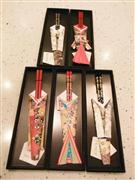 最終審査に残った和装箸袋。手前中央が琉球衣装