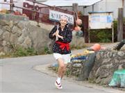 ＮＨＫ（日本放送協会）では、２０１３年１２月３０日午前８時から「暦の上ではディセンバー＿これで見おさめ！？＿じぇじぇじぇ！“あまちゃん祭り”」と題し、全１５６話を一挙放送する（ＮＨＫ提供）