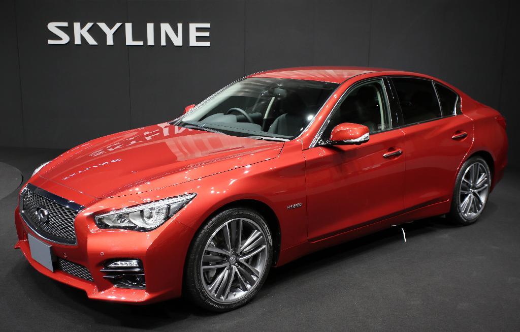 日産自動車が発表した、新型スカイライン