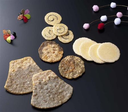 桂新堂の「かわいい和詰合せ＿年賀富士山」（１２６０円・松屋銀座、発売中）