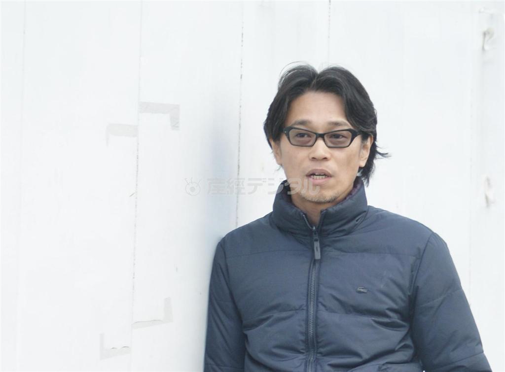 パロディーが大好きという天久聖一（あまひさ・まさかず）さん。「ものの見方を１つ覚えれば、次からは自分で妄想して楽しめる」と話す（塩塚夢撮影）