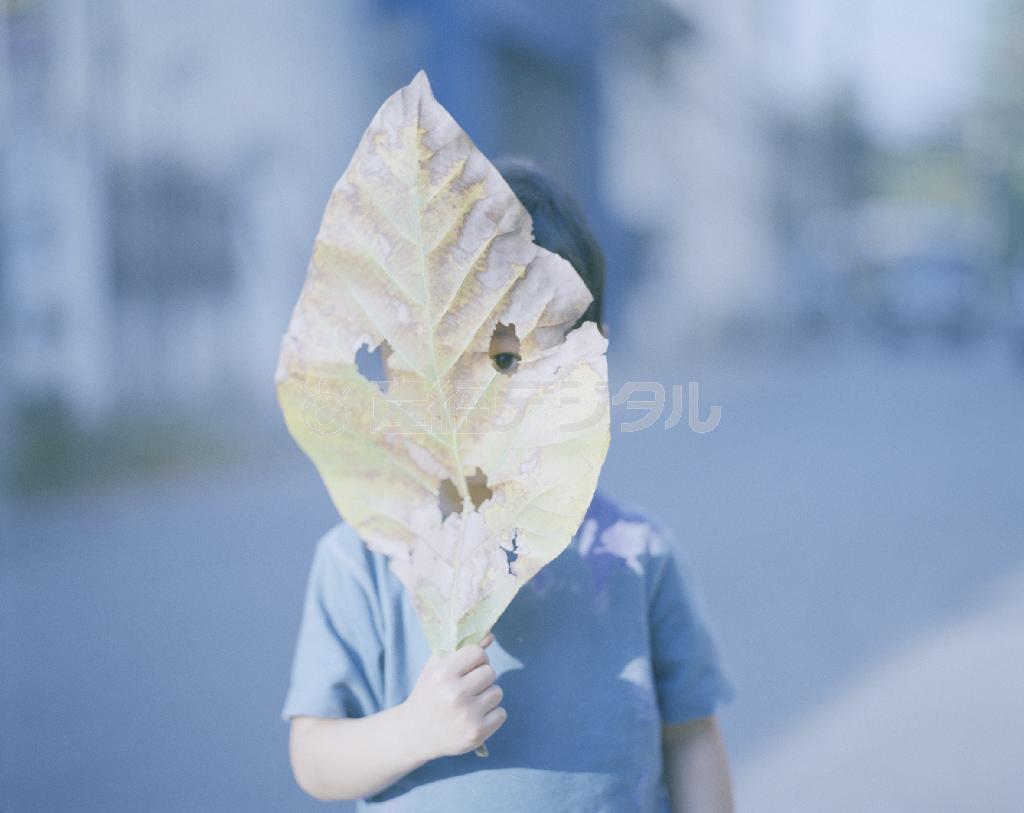 「宝箱＿齋藤陽道＿写真展」＿＿「せかいさがし」シリーズから（齋藤陽道さん撮影、提供写真）