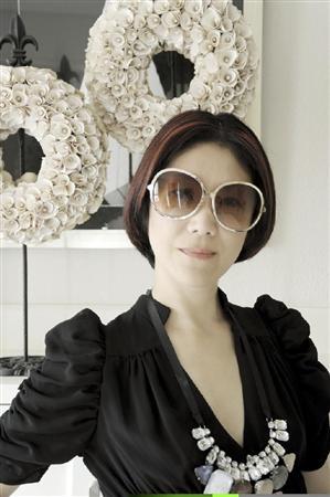 【写真劇場】フラワーアーティスト、花千代（はなちよ）さん＝２０１０年（本人提供）