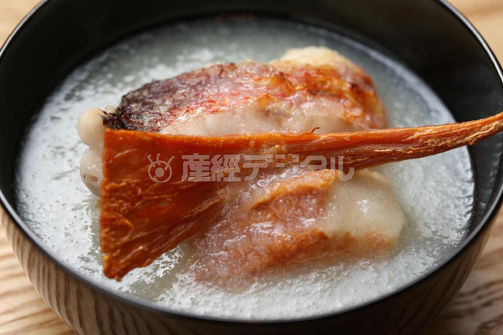 冬の味覚たっぷりの「グジの蕪あん」はほっこり暖まる一品