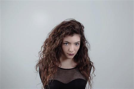 シンガー・ソングライター、ＬＯＲＤＥ（ロード、提供写真）