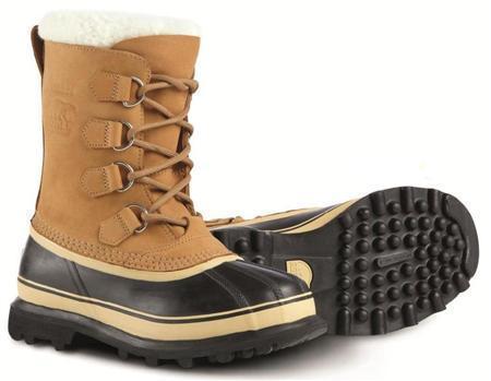 ブランドを代表する約４０年の歴史を持つブーツ「カリブー」（メンズ１万９９５０円、ウィメンズ１万７８５０円）。インナーブーツは取り外し可能で、別売もしている