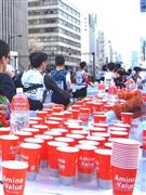 東京マラソンでもアミノバリューが活躍している（大塚製薬提供）