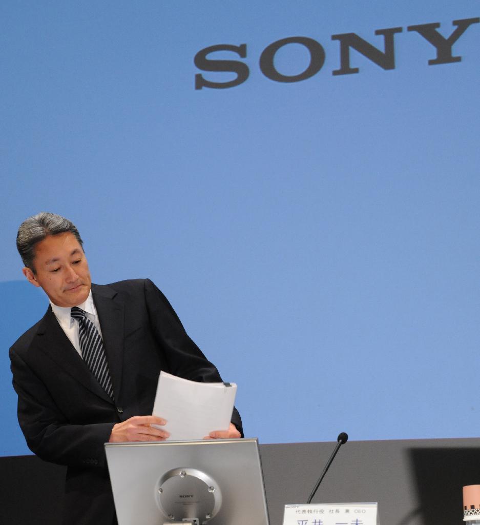 第３四半期の決算発表会見に臨むソニーの平井一夫社長＝６日午後、港区港南の同社