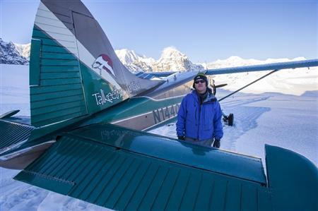 １５年以上サポートを続けてくれているパイロットのポール。２児のパパになった＝２０１０年１月３１日、米アラスカ州（松本紀生さん撮影）