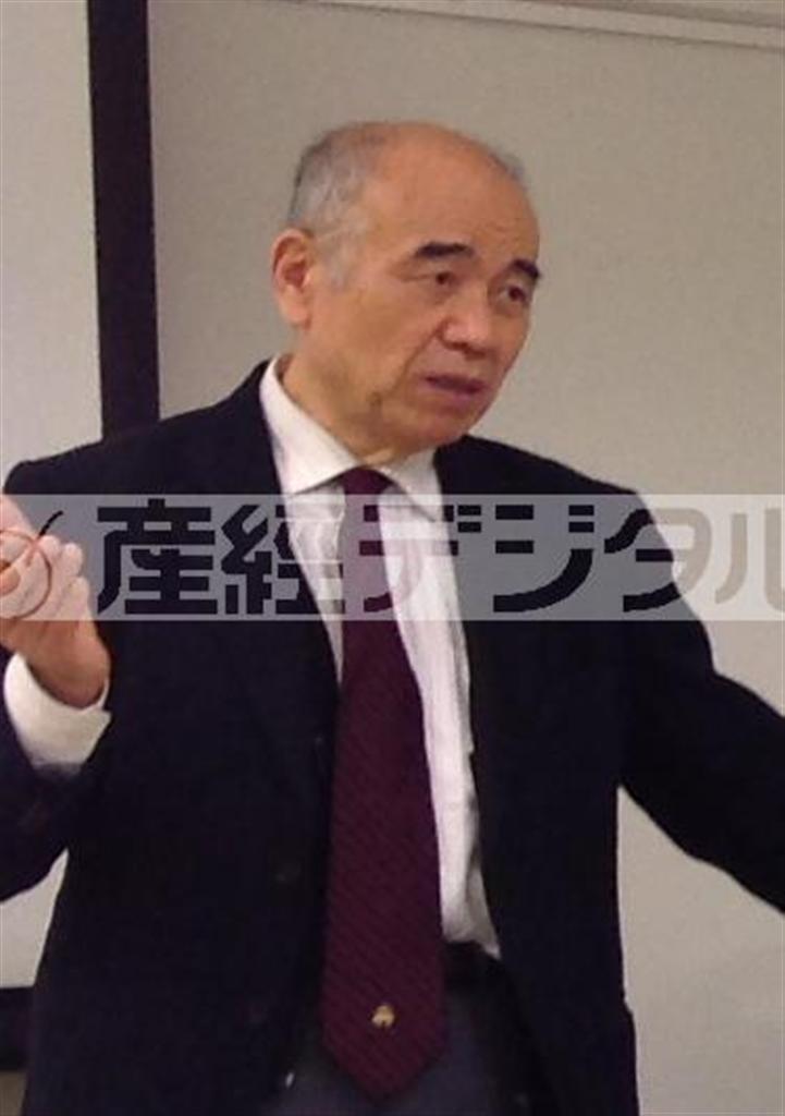 講演する同志社大学社会学部教授、渡辺武達（たけさと）さん＝２０１４年２月７日（池本愛彩さん撮影）