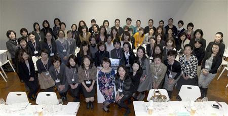女性審査委員だけのワインの品評会「Ｓａｋｕｒａワインアワード２０１４」の女性審査委員たち＝２０１４年２月３日（青木冨美子さん提供）。（Ｃ）Ｓａｋｕｒａ＿Ａｗａｒｄ