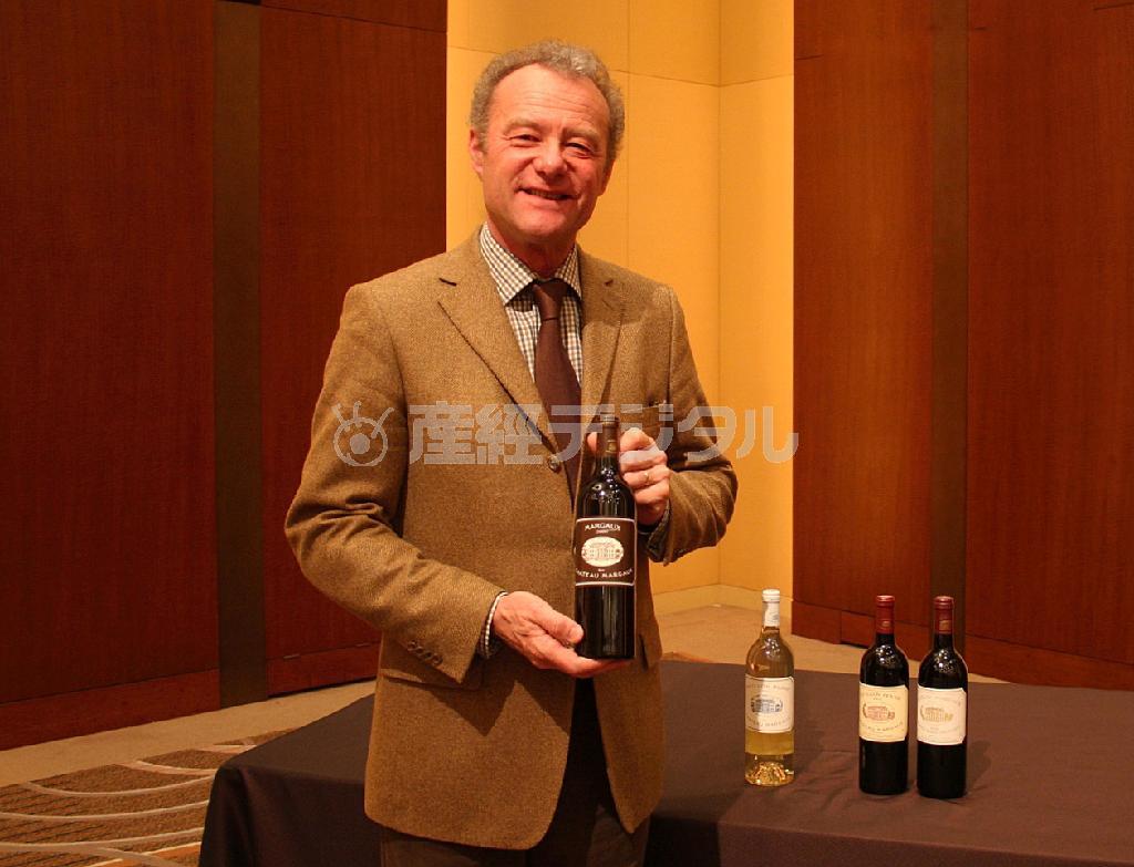 ボルドーの名門「シャトー・マルゴー」総支配人兼最高醸造責任者、ポール・ポンタリエ氏＝２０１４年２月１７日（青木冨美子さん提供）