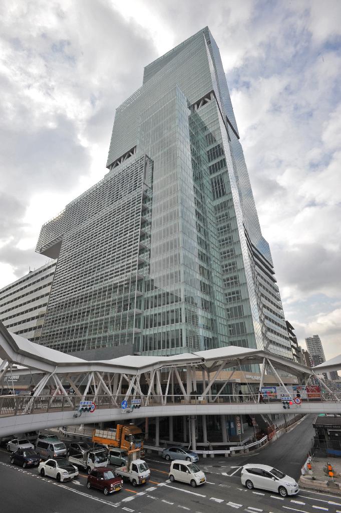 ３月７日に全面開業する「あべのハルカス」＝大阪市阿倍野区