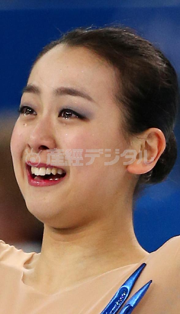 涙の笑顔で浅田真央（まお）はソチ五輪の演技を終えた＝２０１４年２月２０日、ロシア・ソチのアイスベルク・スケーティング・パレス（大里直也撮影）